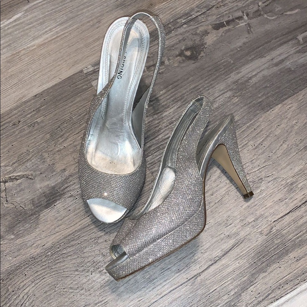 Women’s sling back sparkly heels
